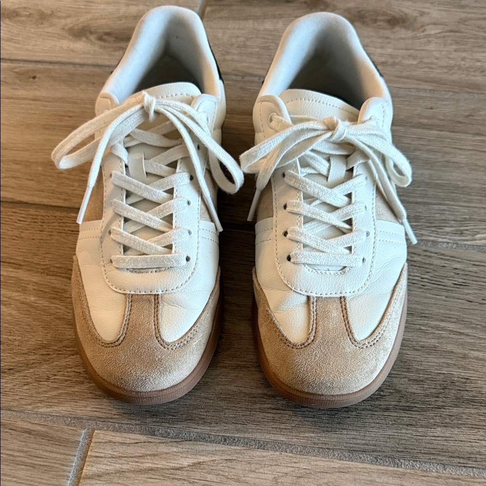 Zara White and Cream Sneakers